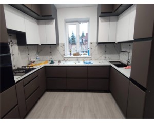 Кухня RioLine белый М01+ коричневый М07