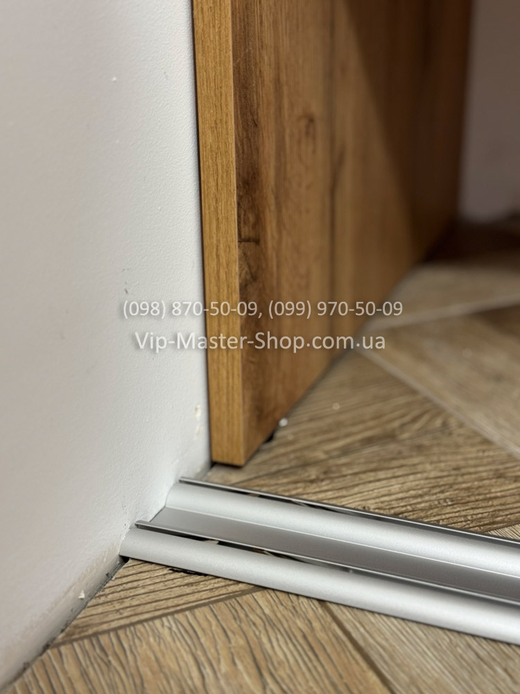 Фото нижня рельса Срібло