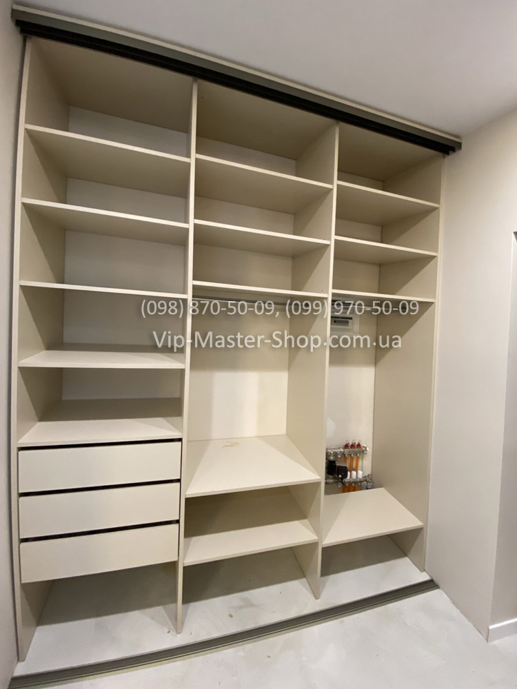 Монтаж шкафа-купе на заказ