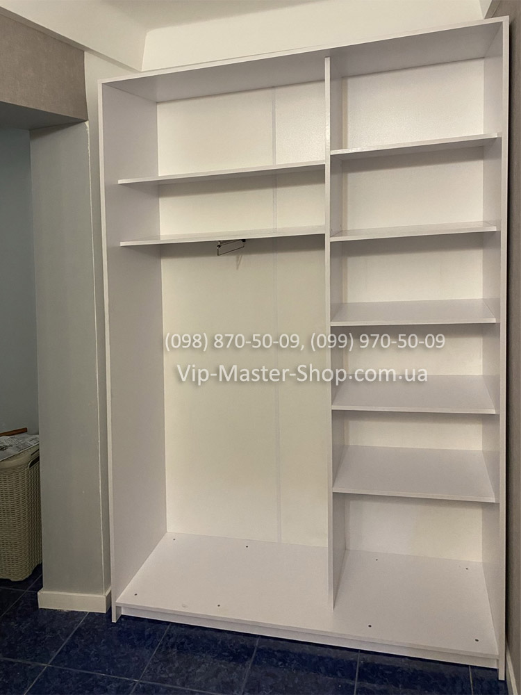 Стандартна Шафа-купе білого кольору всередині • Vip-Master